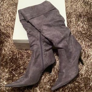 Gray Suede Astoria Boots | 8B